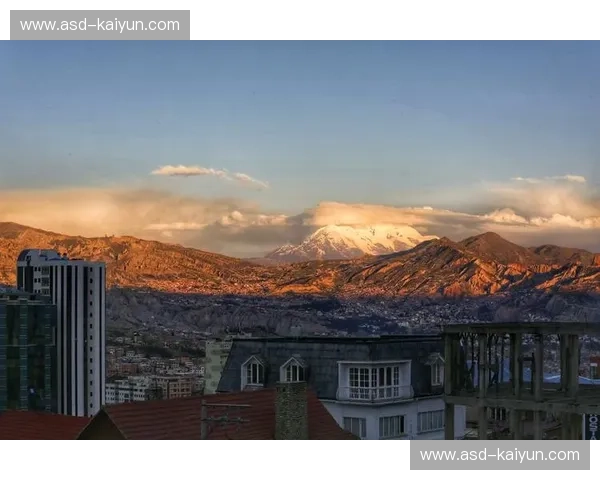 巅峰之战:当玻利维亚“虎啸”遇上阿根廷“石榴红”,谁能在云端禁区完成绝杀?